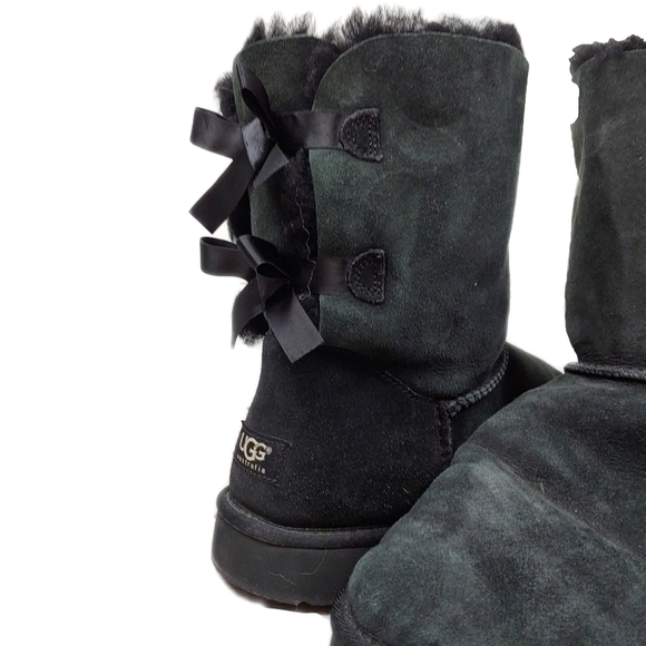 *SOLD*UGG - Black Suede Womens Size 11 Bailey Bow II Boots - Picture 7 of 13